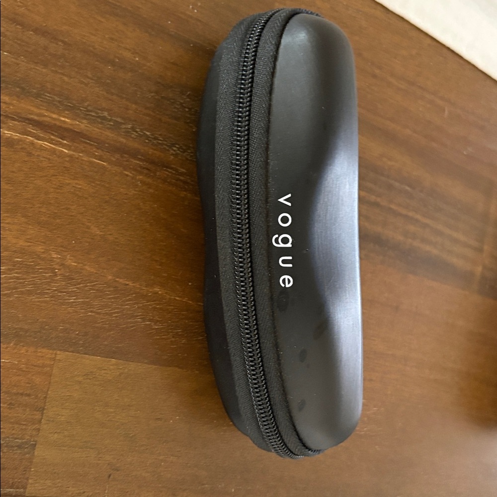Vogue Black Zippered Eyeglass Case hard and nice